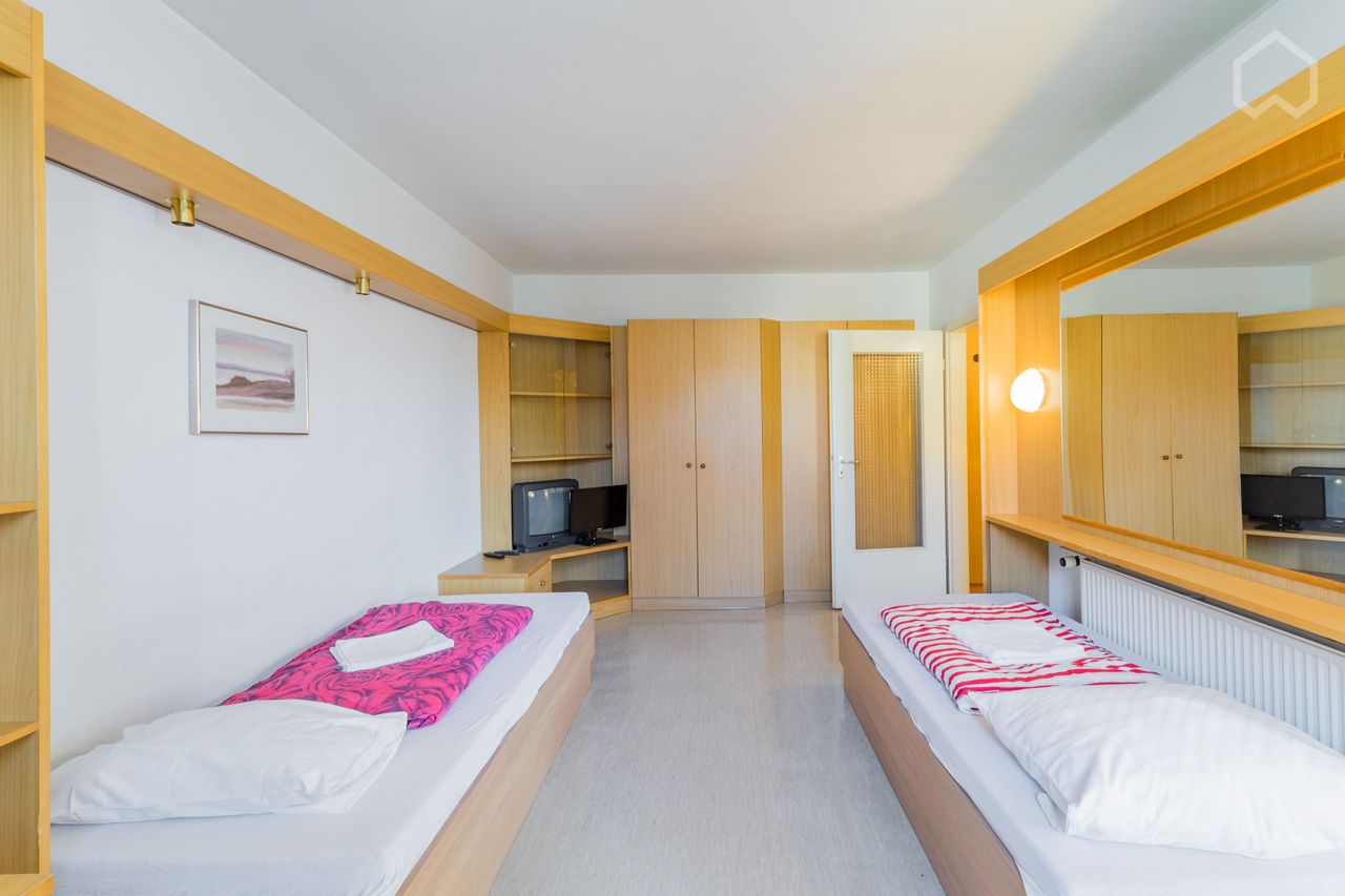Wohnung Kreuznacher Straße in Berlin