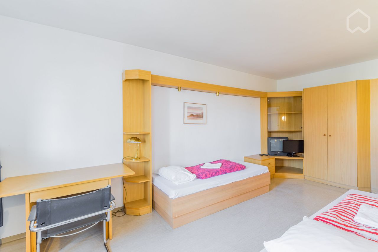 Wohnung Kreuznacher Straße in Berlin