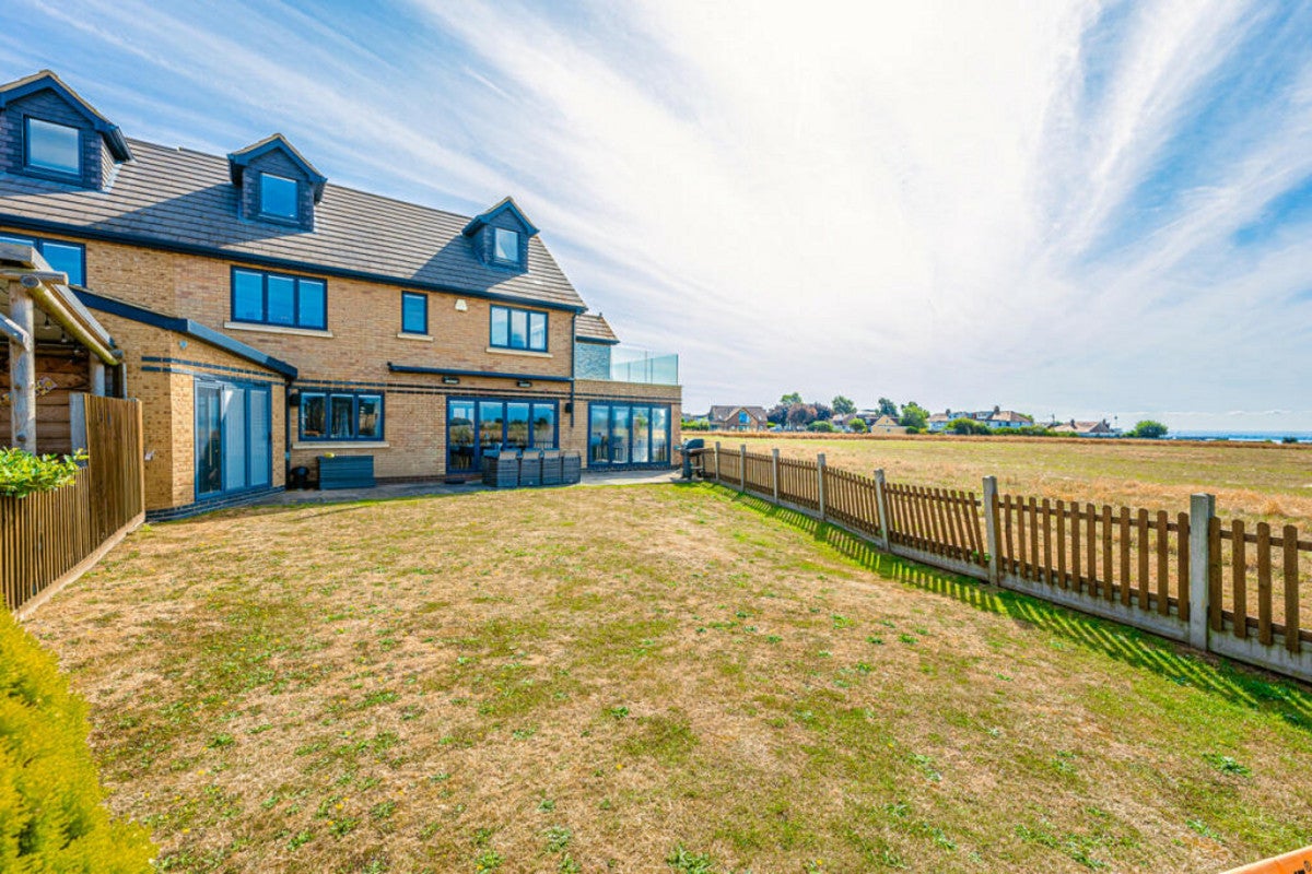House Princes Avenue in Castle Point