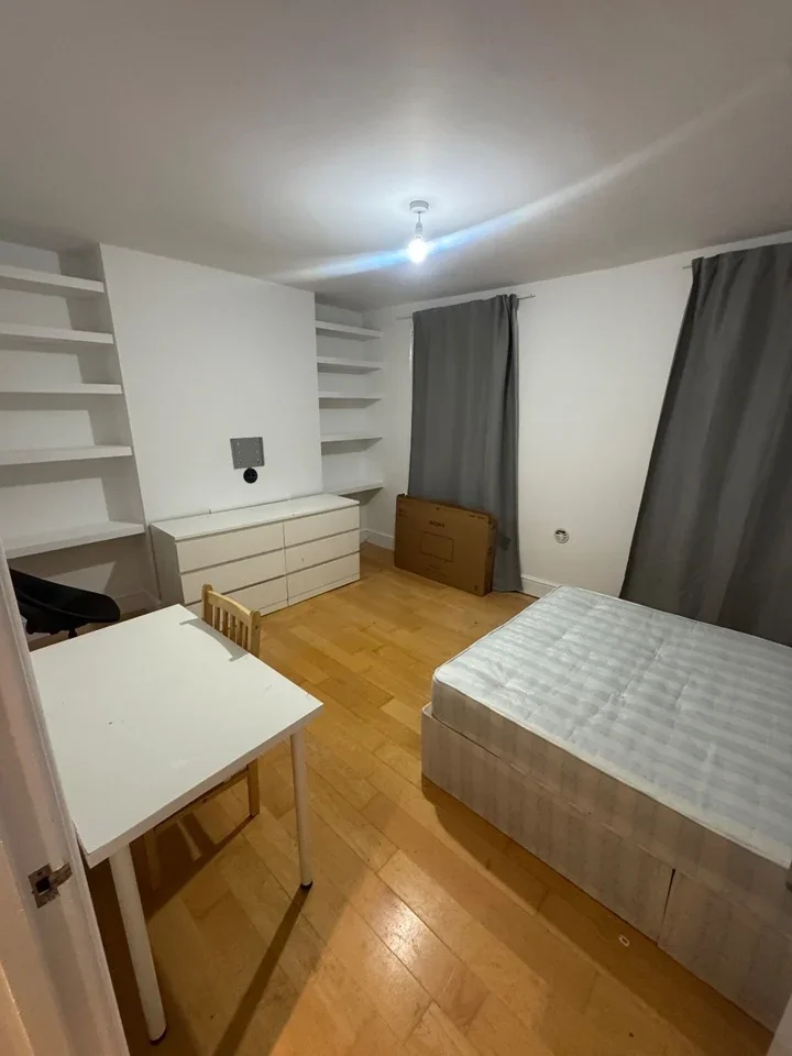 House Greyhound Road in Greater London