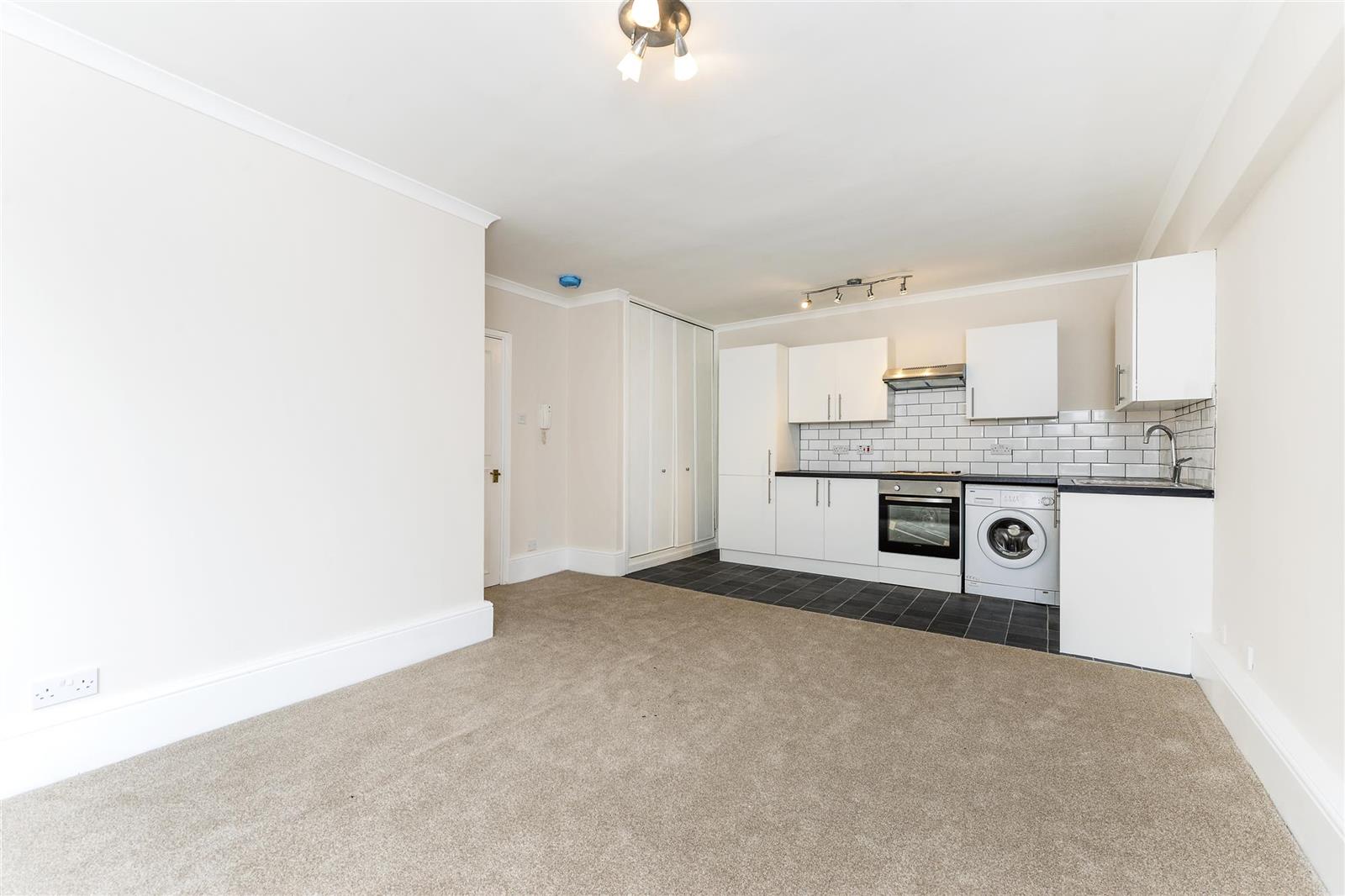 Flat Southwick Street in City of Westminster
