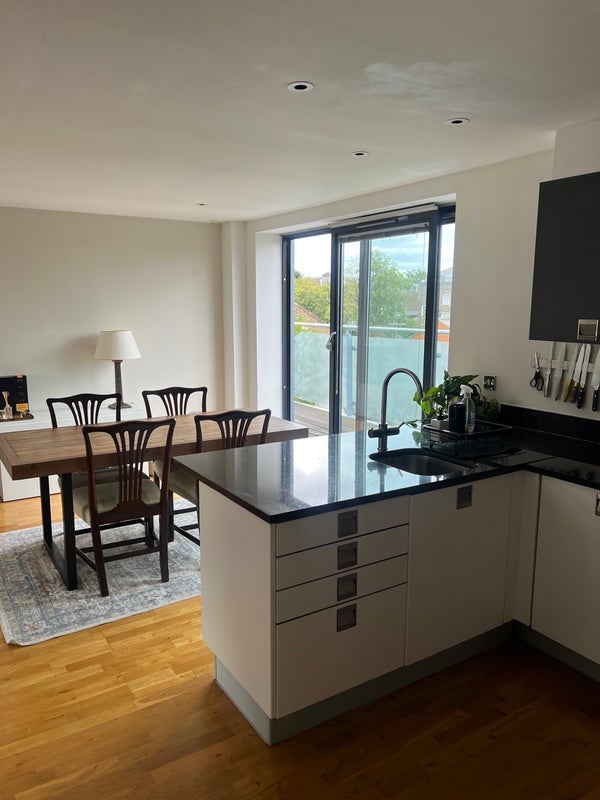 Room Hillyard Street in Greater London
