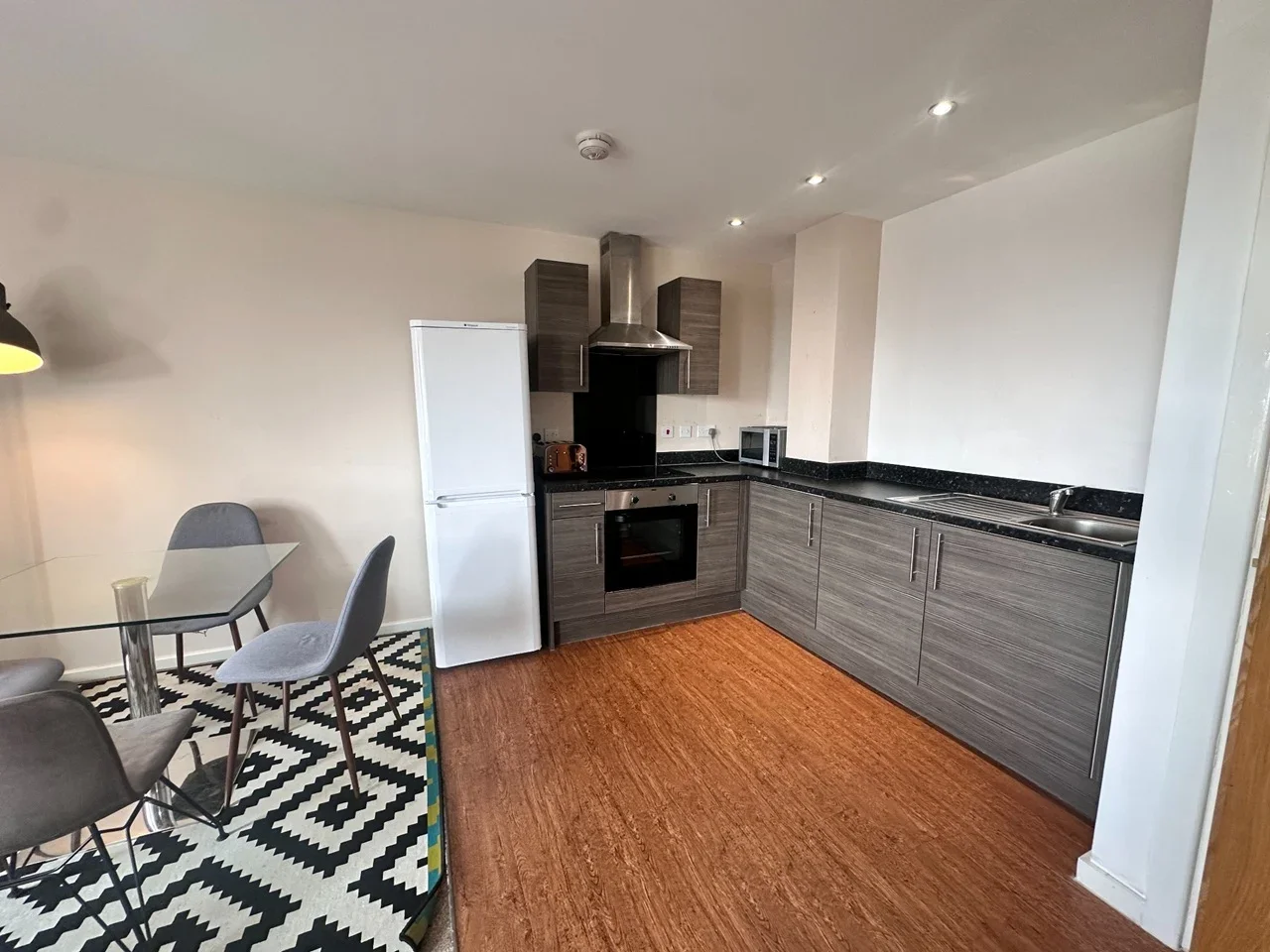 Flat Seymour Grove in Manchester