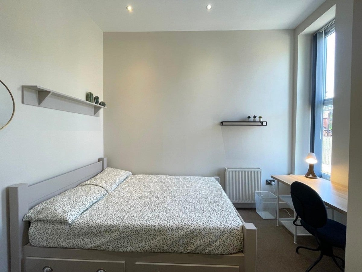 Room Egerton Road in Manchester