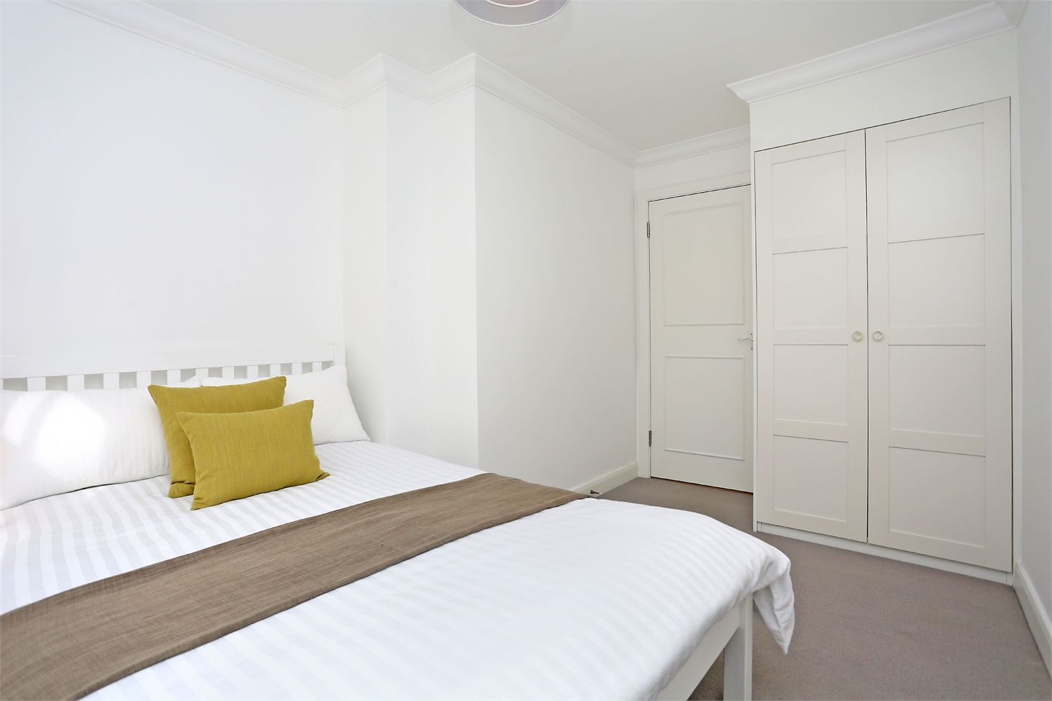 Flat Lime Grove in Greater London