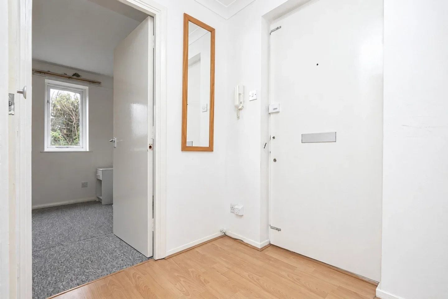 Flat Jack Clow Road in Greater London