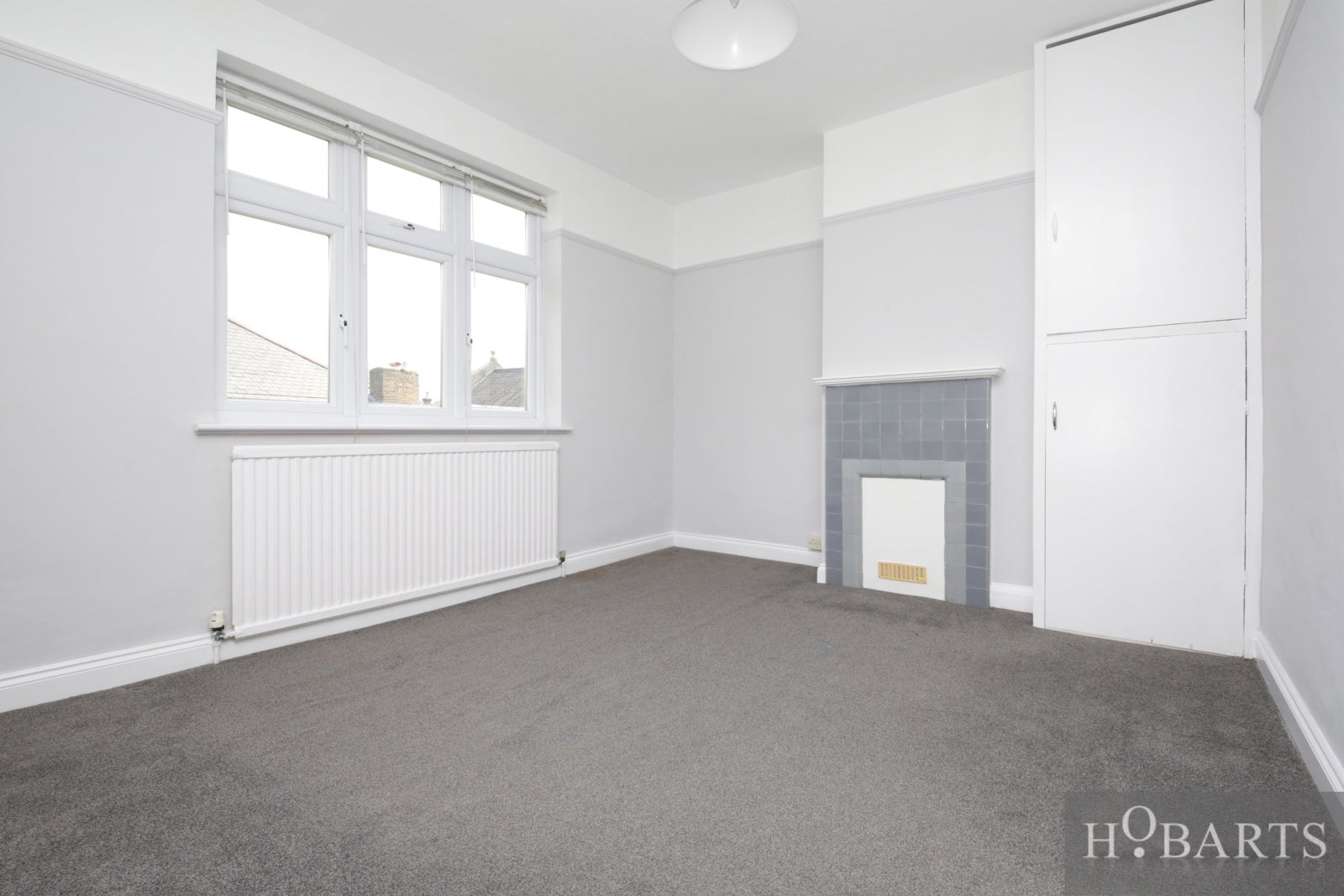 Flat Buckingham Road in Greater London