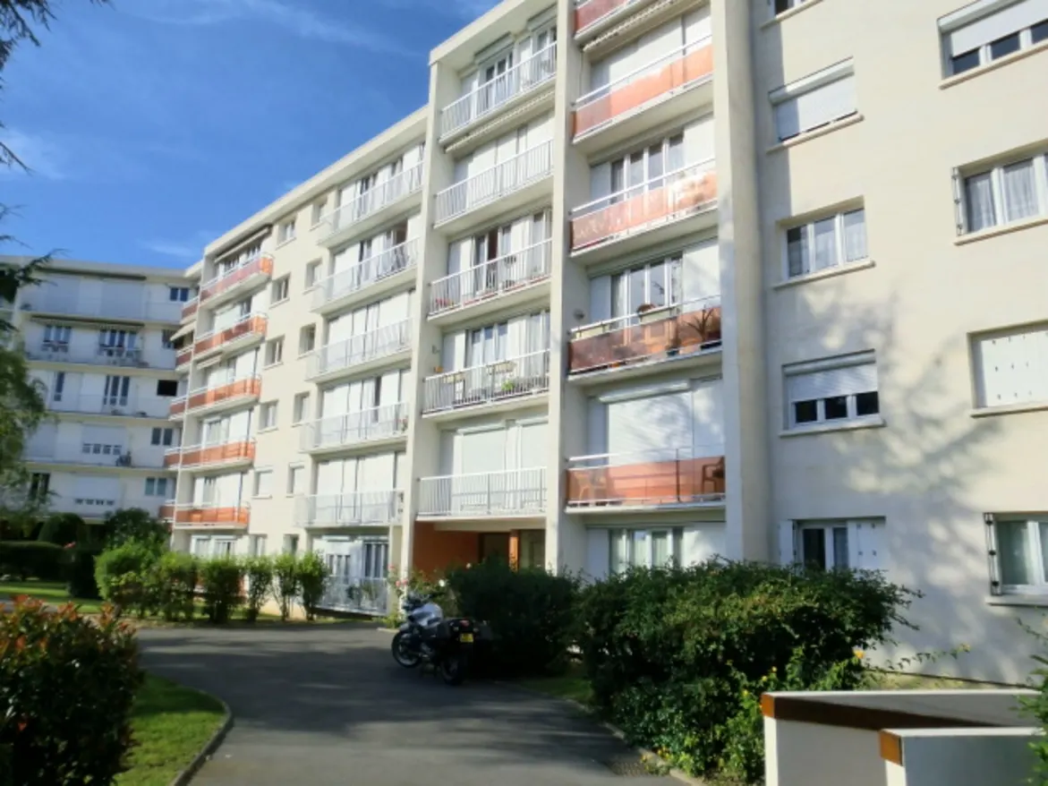 Appartement Rue des Polyanthas à Rosny-sous-Bois
