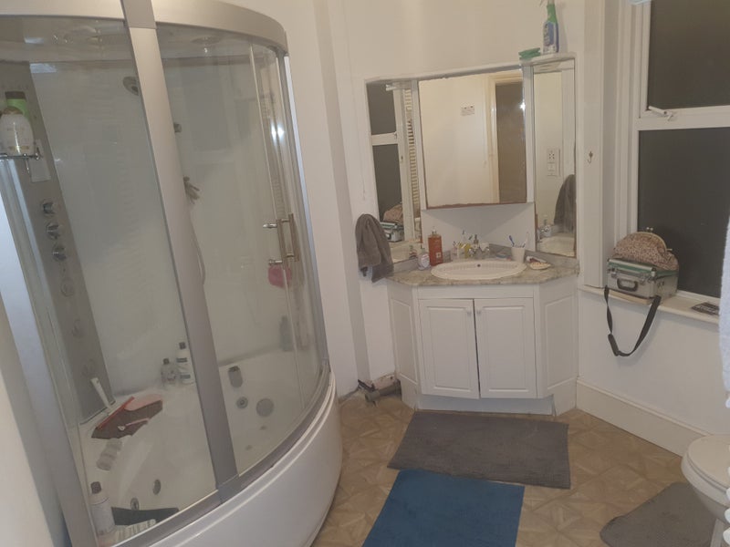 Room Birdhurst Road in Greater London