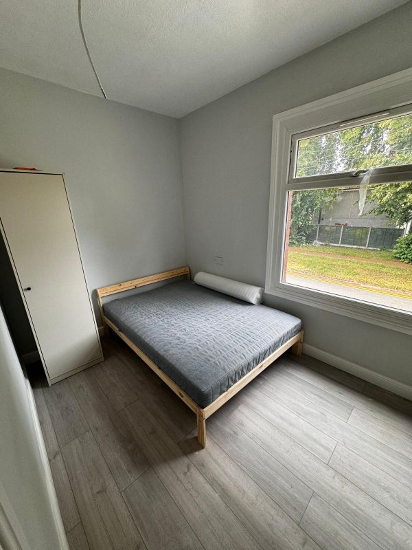 Room Willowbrook Close in North West Leicestershire