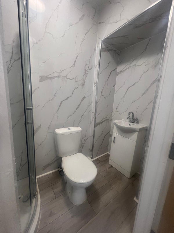 Room Willowbrook Close in North West Leicestershire
