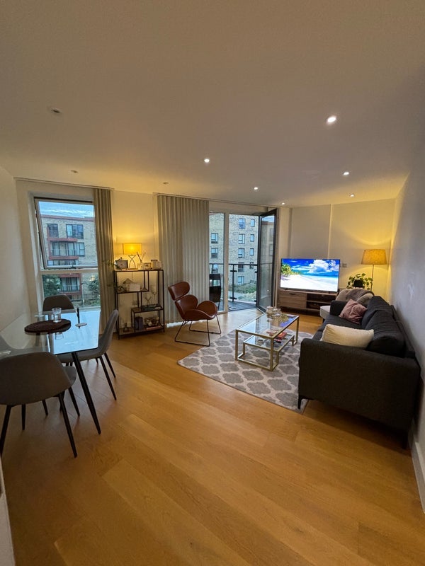 Room Tollgate Gardens in City of Westminster