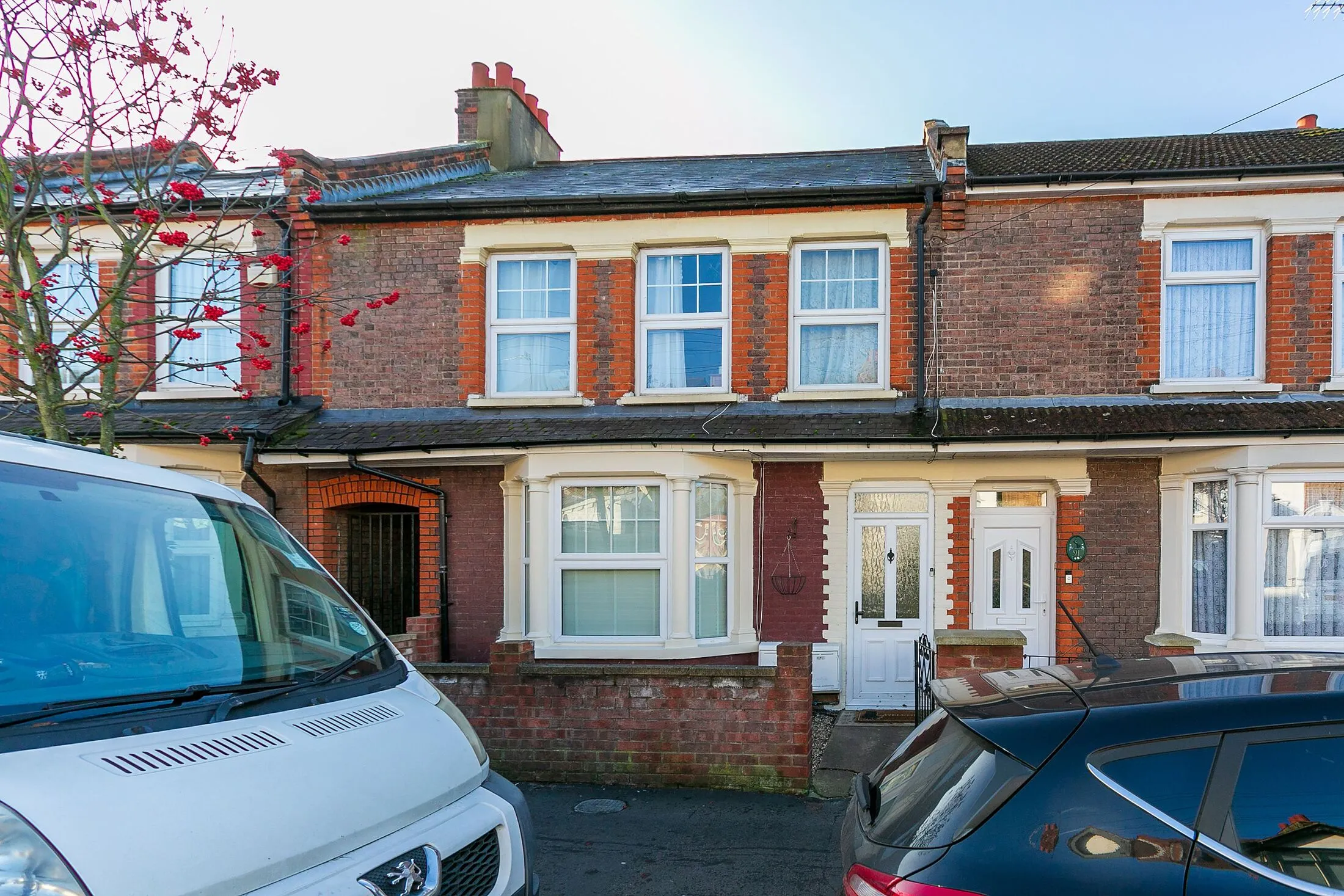 Flat Harwoods Road in Watford