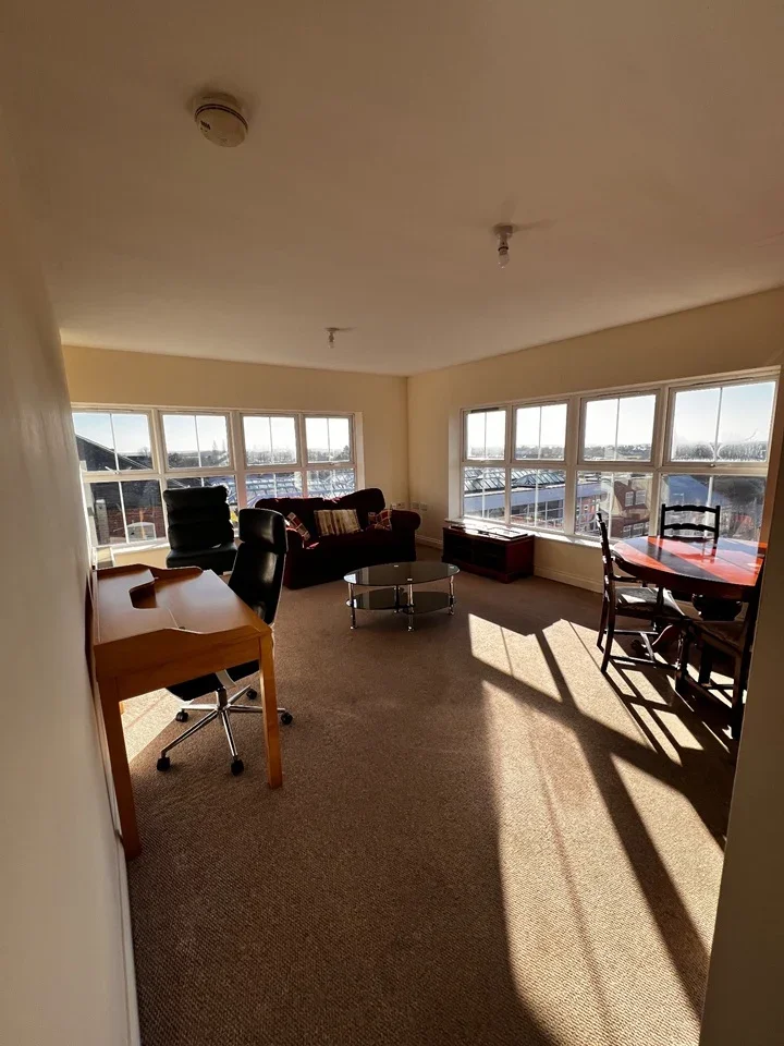Flat Crossley Street in Amber Valley