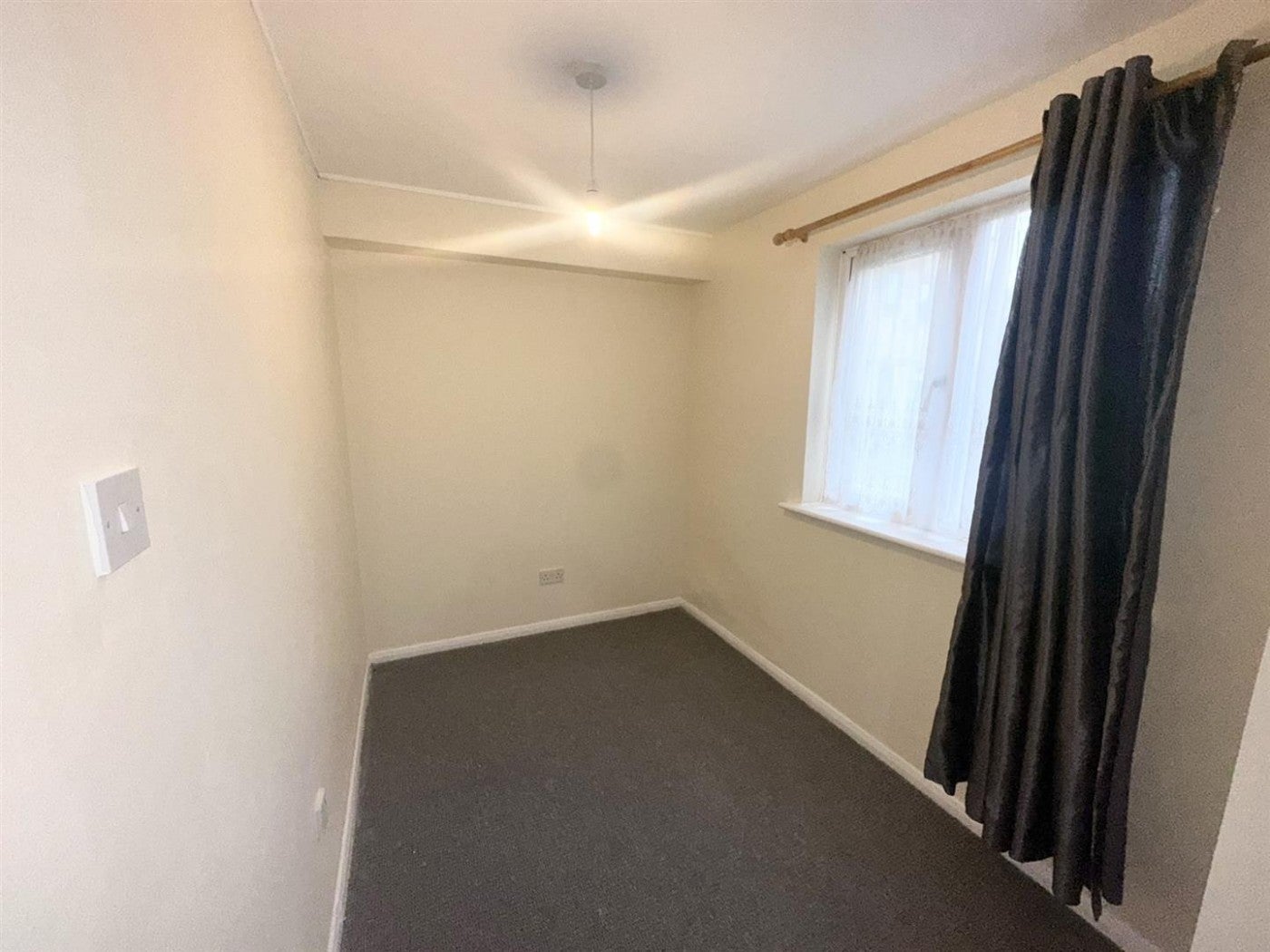 Flat Linnet Close in Greater London