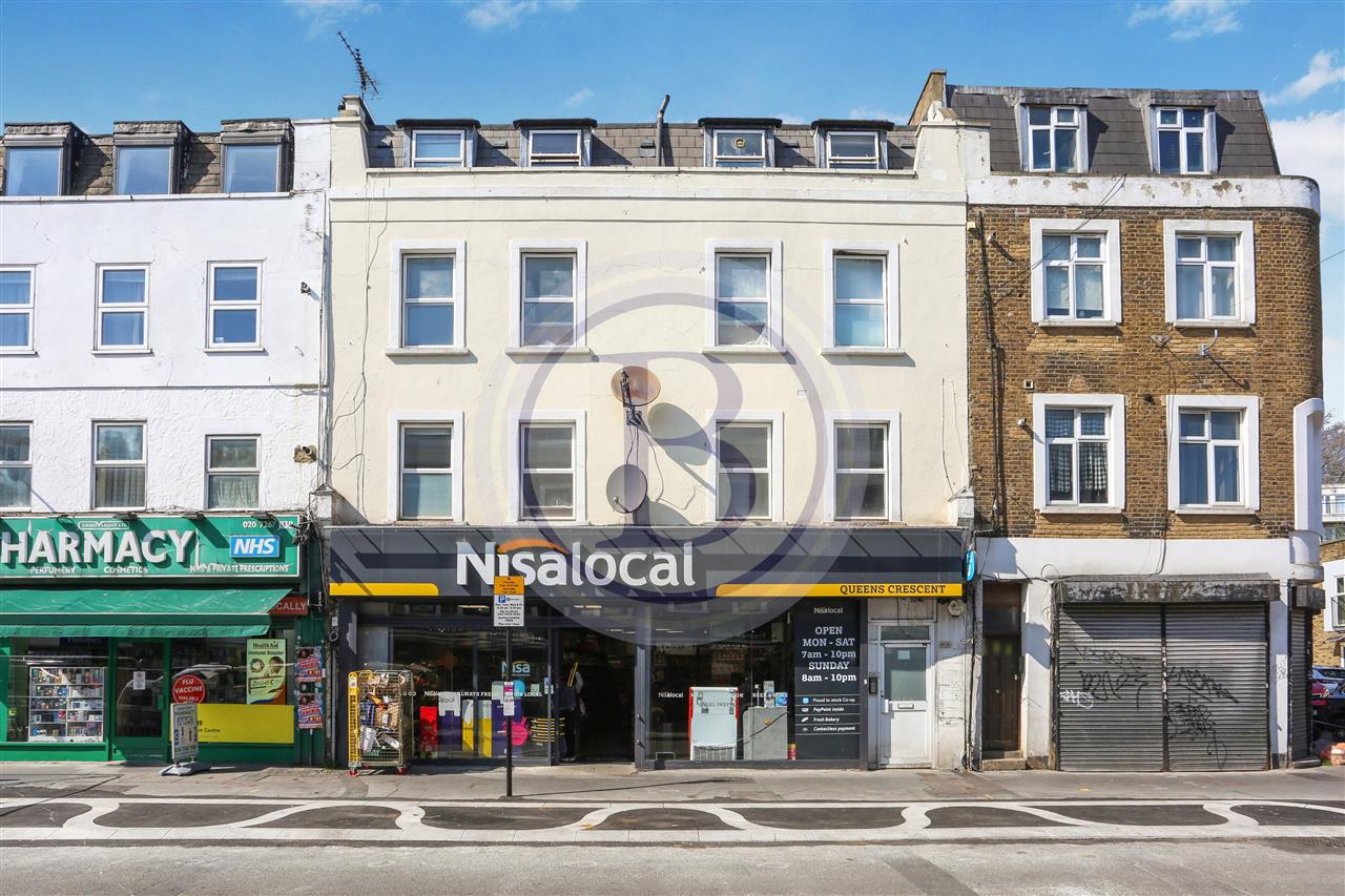 Flat Ashdown Crescent in Greater London