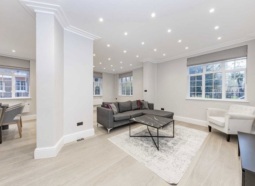 Flat Chelsea Manor Street in Greater London