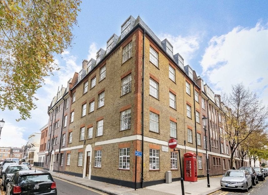 Flat Chelsea Manor Street in Greater London