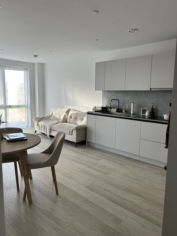 Room Townsend Road in Greater London