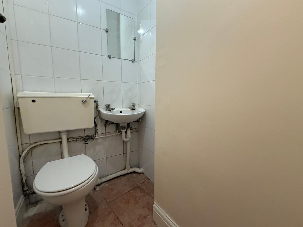 Room Fitzneal Street in Greater London