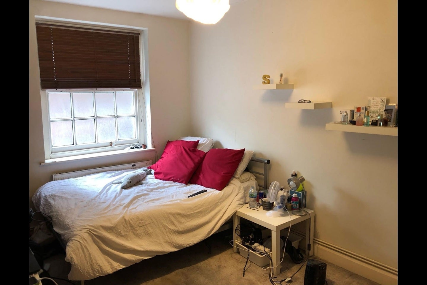 Room Albion Street in Greater London