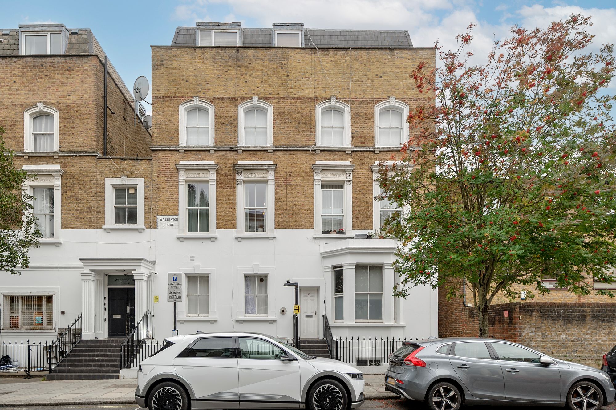Flat Fellows Road in Greater London
