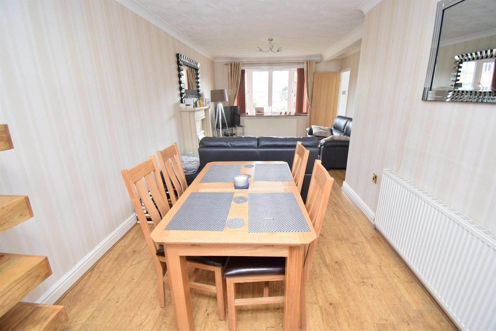 House Manor Crescent in Wakefield