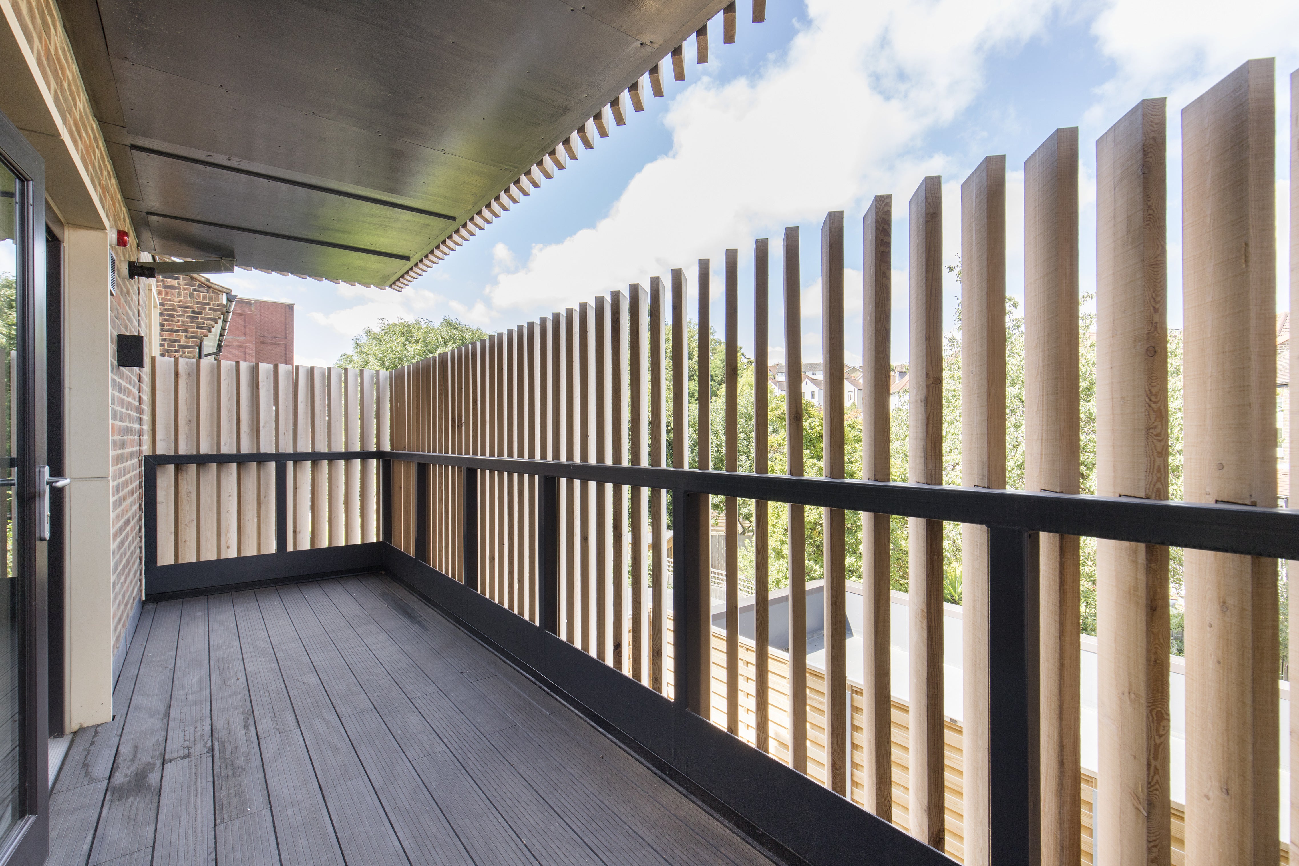 Flat Augustus Road in Greater London
