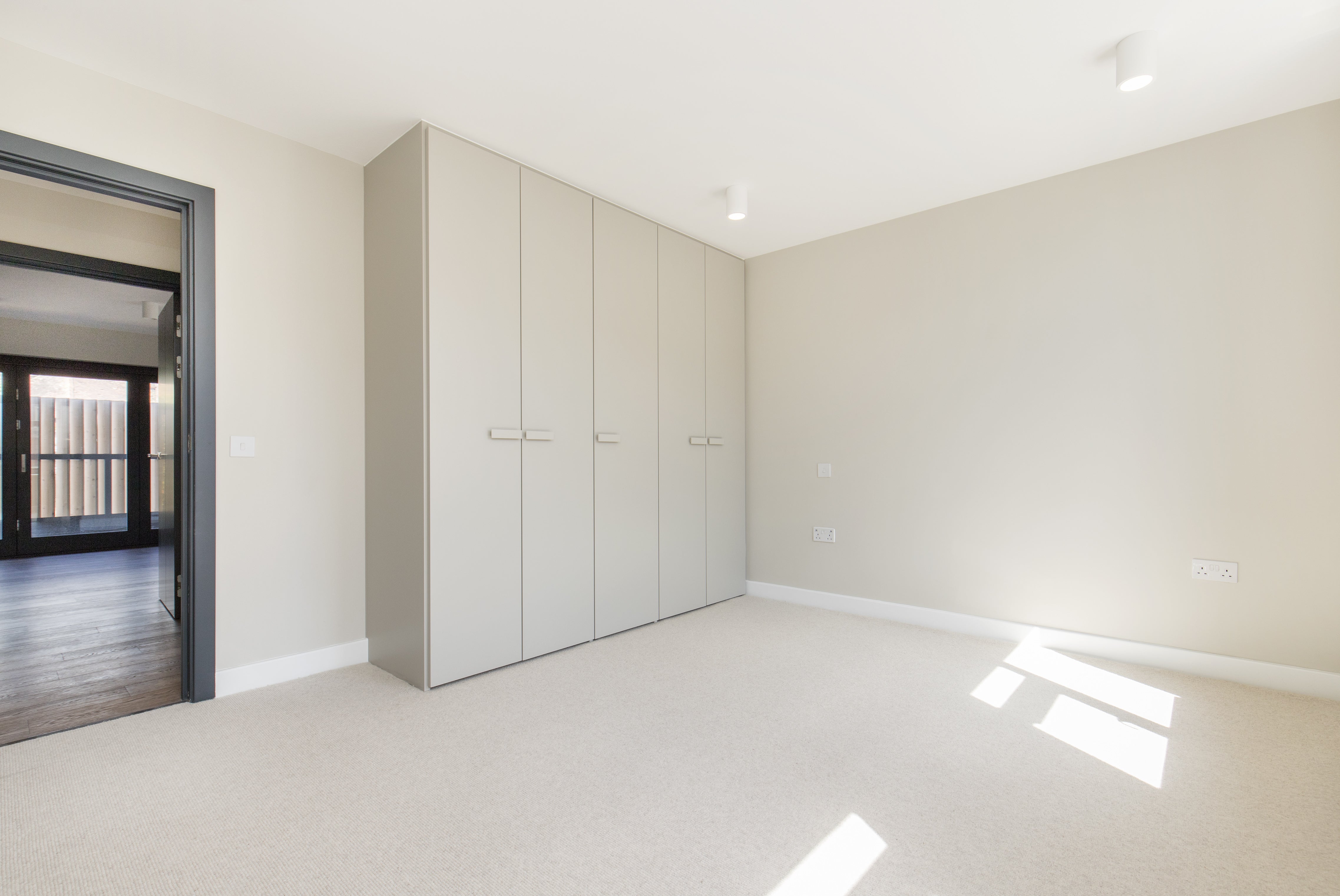 Flat Augustus Road in Greater London