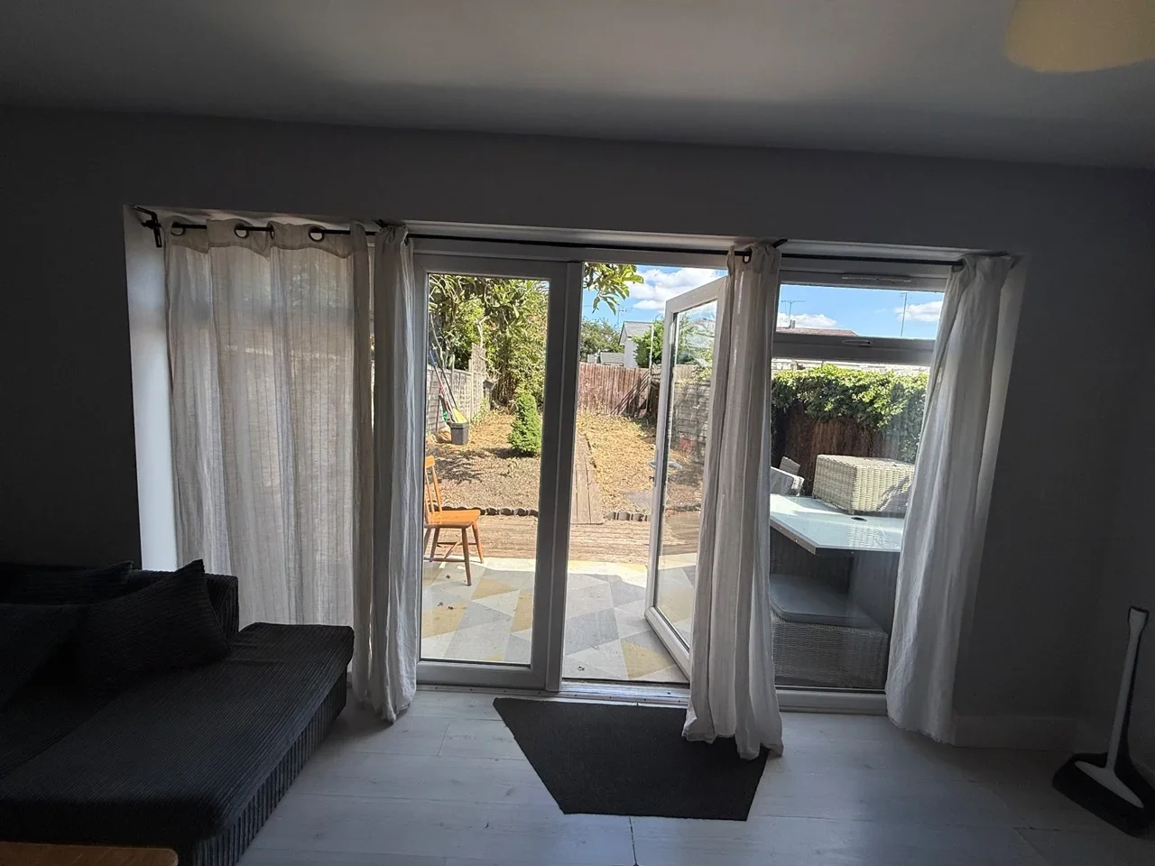 Room Wallcote Avenue in Greater London