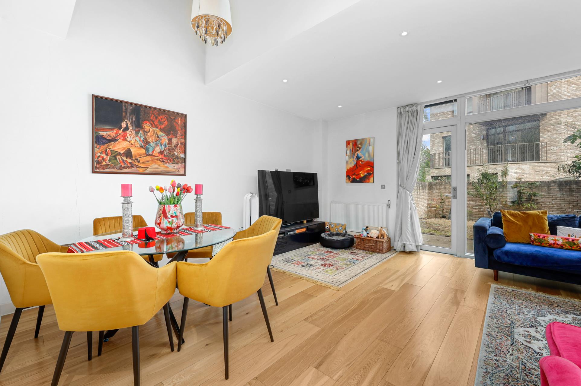 Flat Chichester Road in Greater London