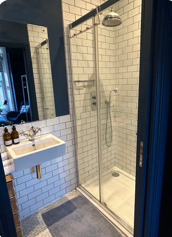 Room Ridge Road in Greater London