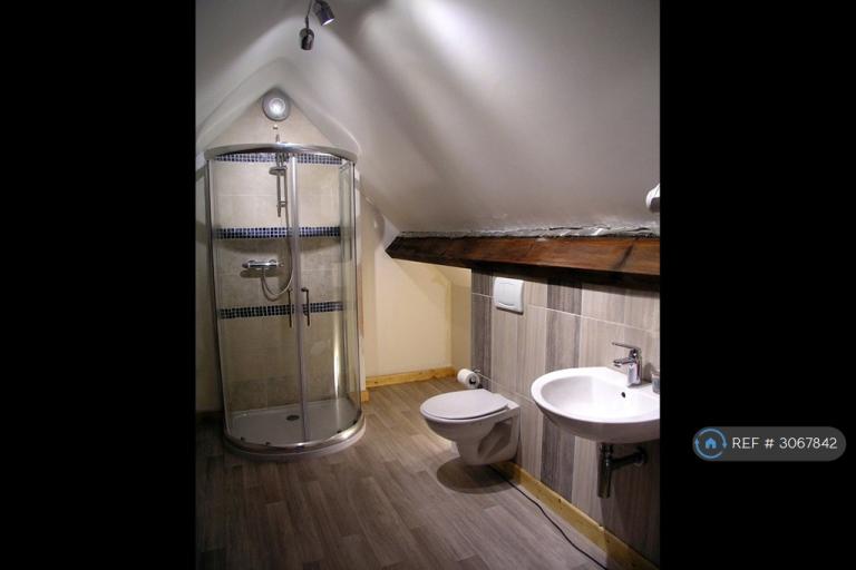 Room Priory Road in Kenilworth