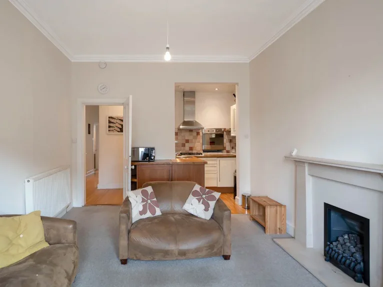 Flat Milton Street in City of Edinburgh