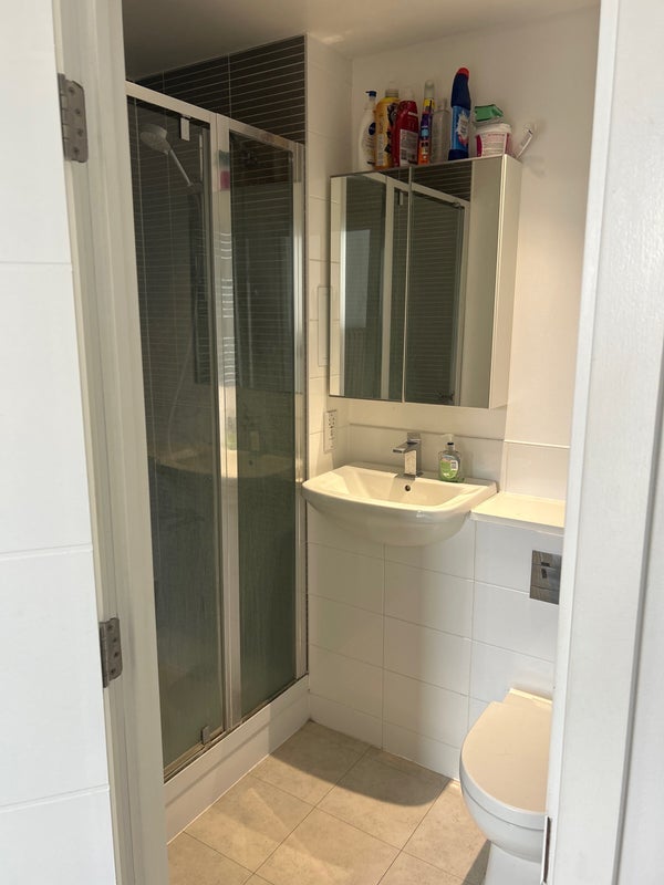 Room Brumwell Avenue in Greater London