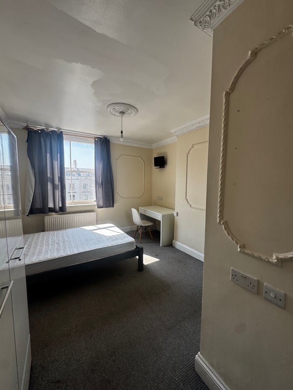 Room Ashbourne Street in Nottingham