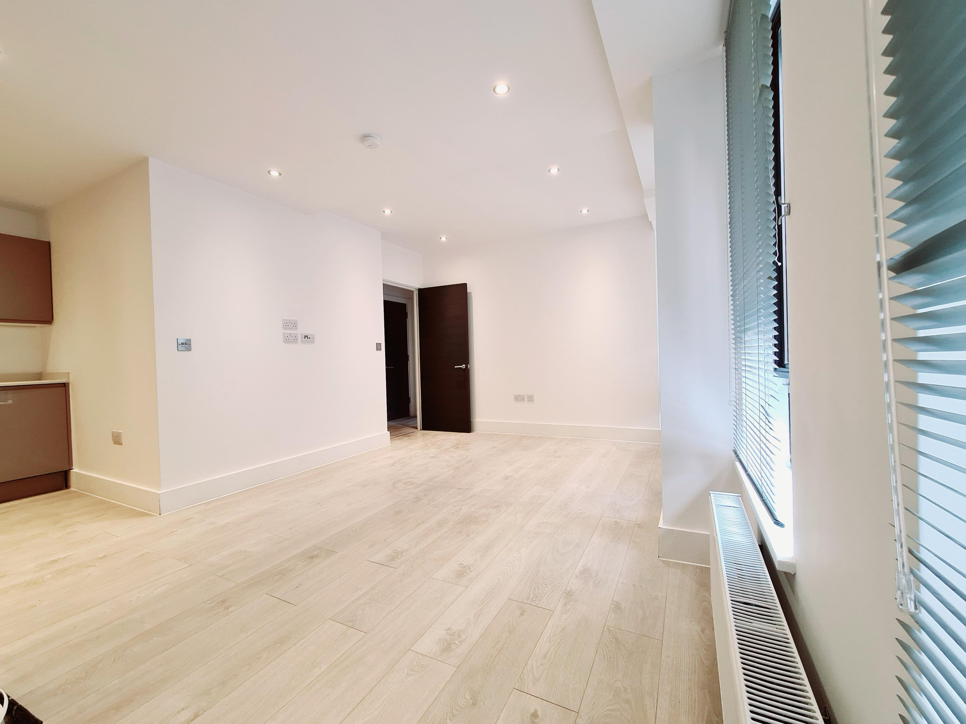 Flat Clarendon Road in Watford