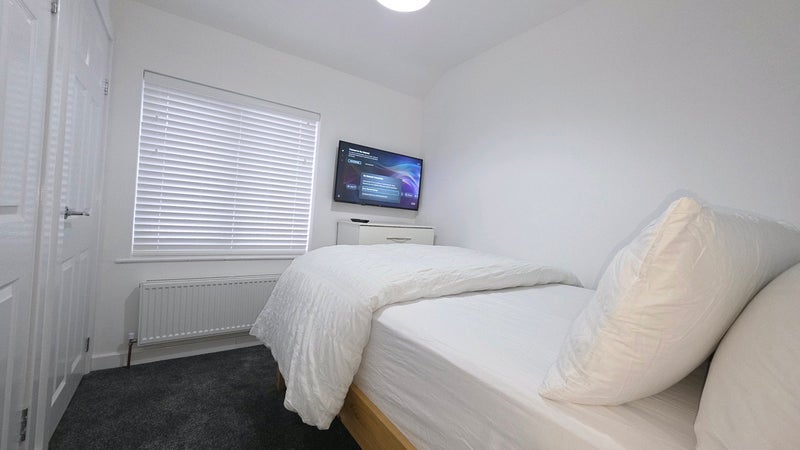 Room St Lawrence's Road in Coventry
