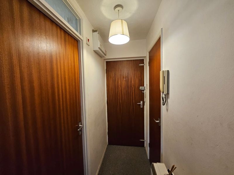 Flat Paddock Close in Bristol