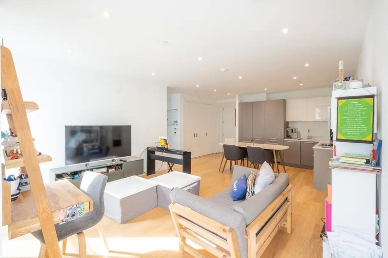 Room Southwark Bridge Road in Greater London