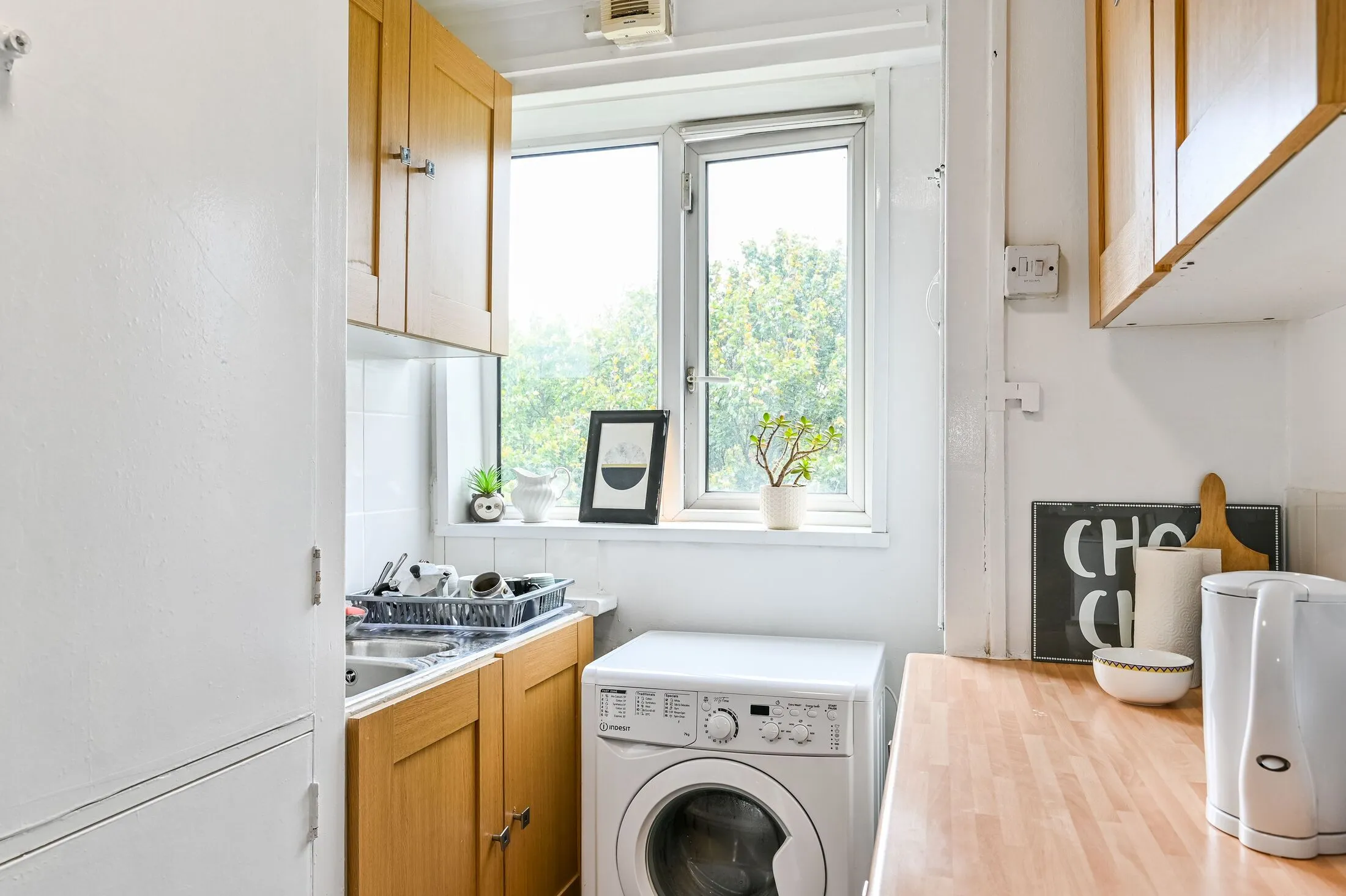 Flat Clifton Road in Greater London