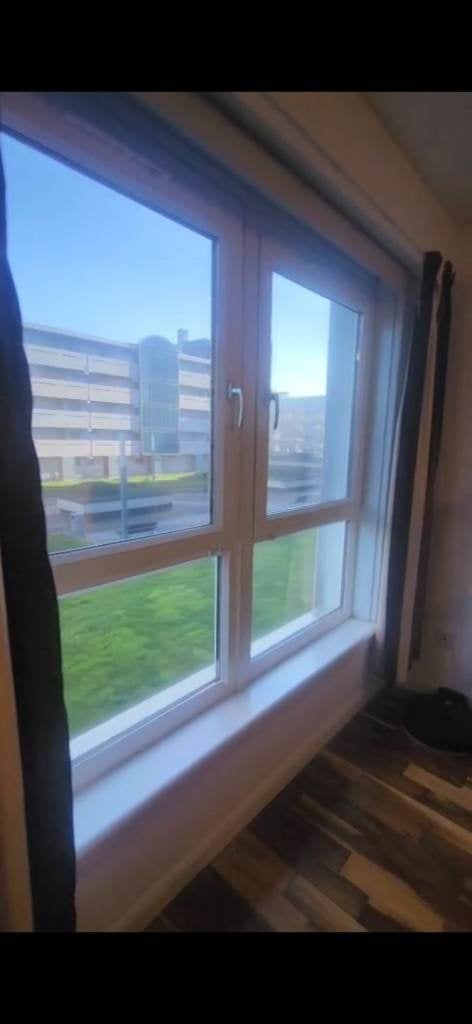 Flat Dundasvale Court in Glasgow