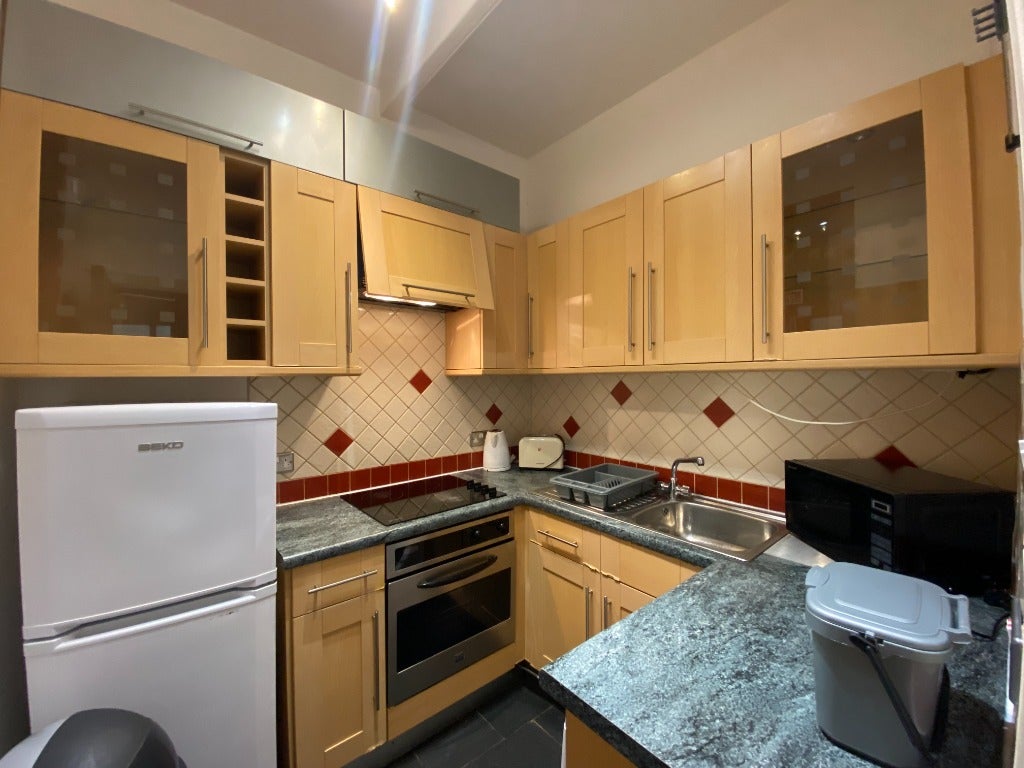 Room Downfield Place in City of Edinburgh