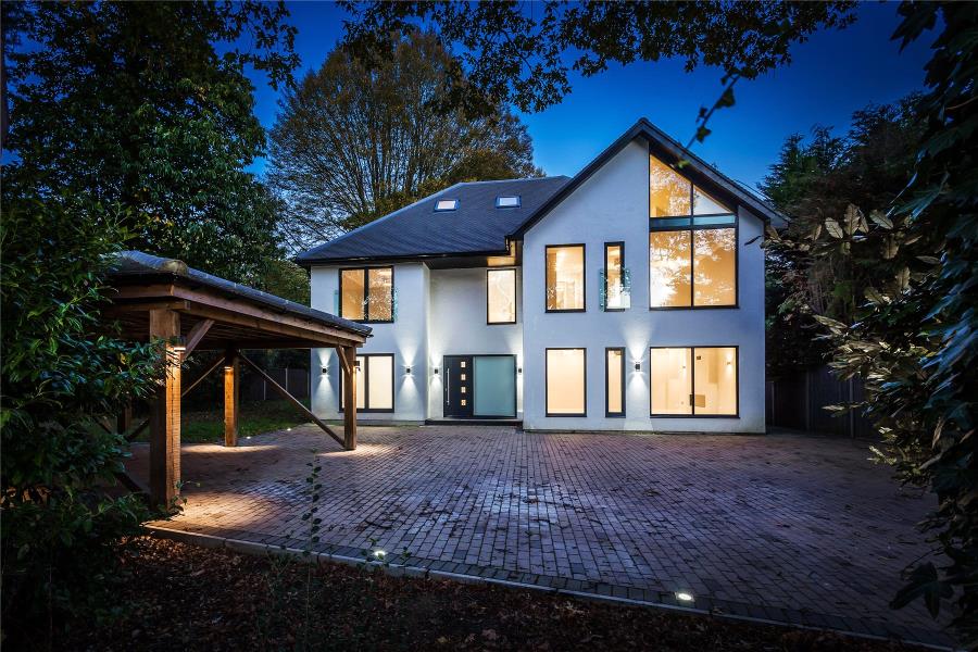 House Kettlewell Drive in Woking