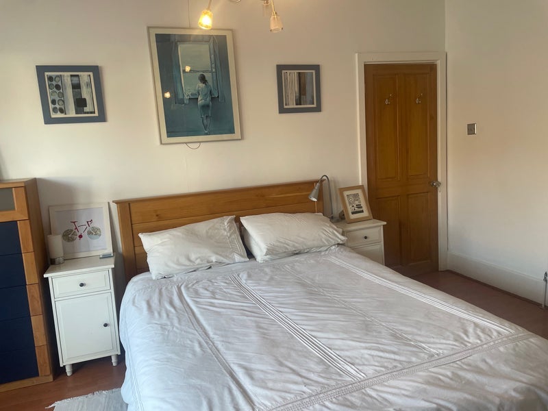 Room Hexham Road in Greater London