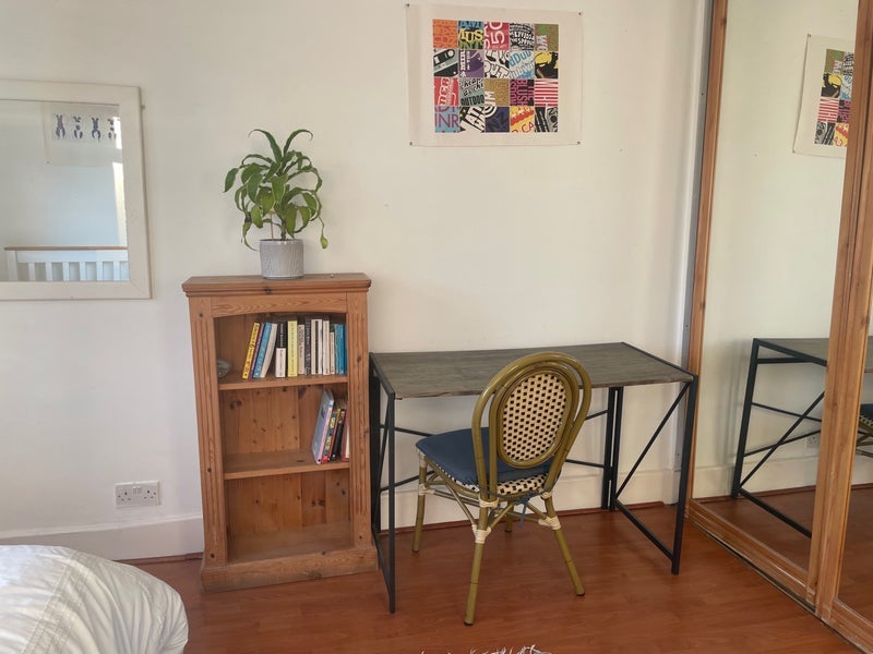 Room Hexham Road in Greater London