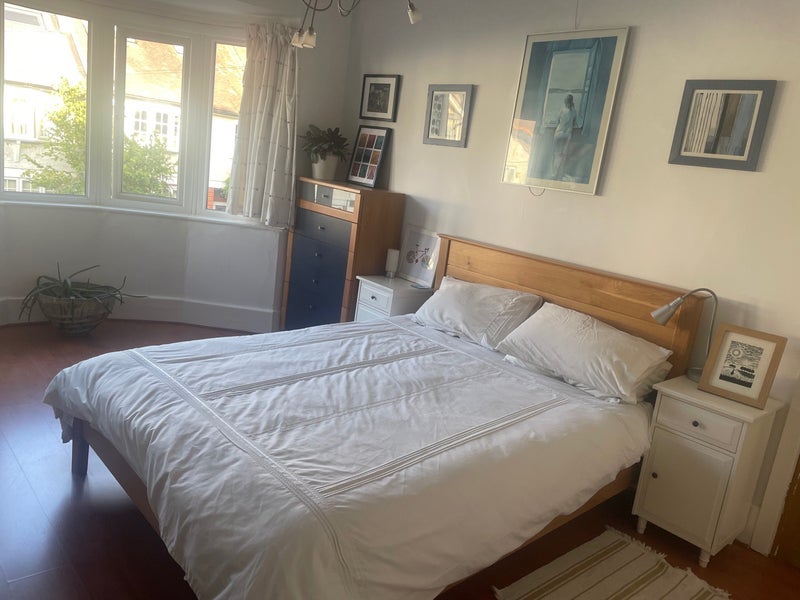 Room Hexham Road in Greater London