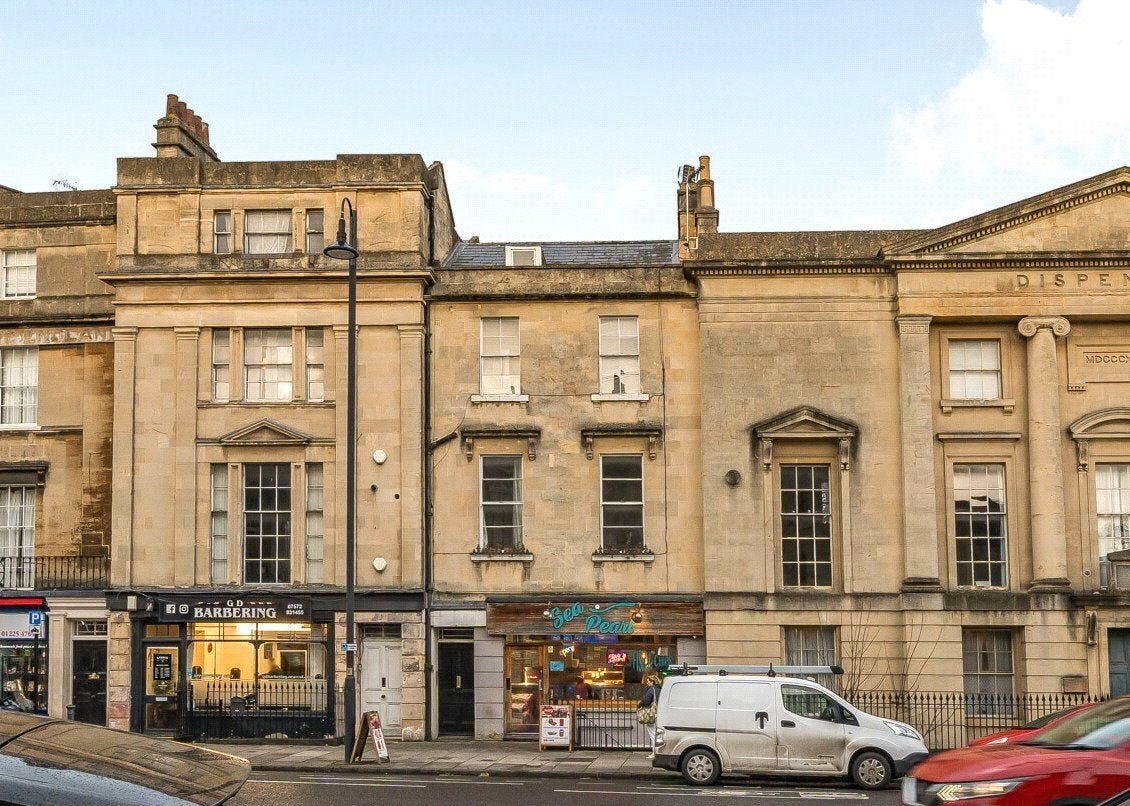 Flat Cleveland Place in Bath