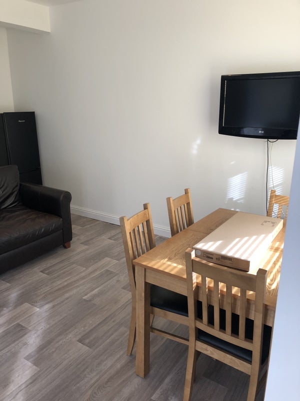 Room Forres Road in Sheffield