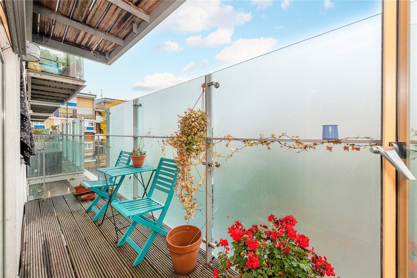 Flat Appleford Road in Greater London